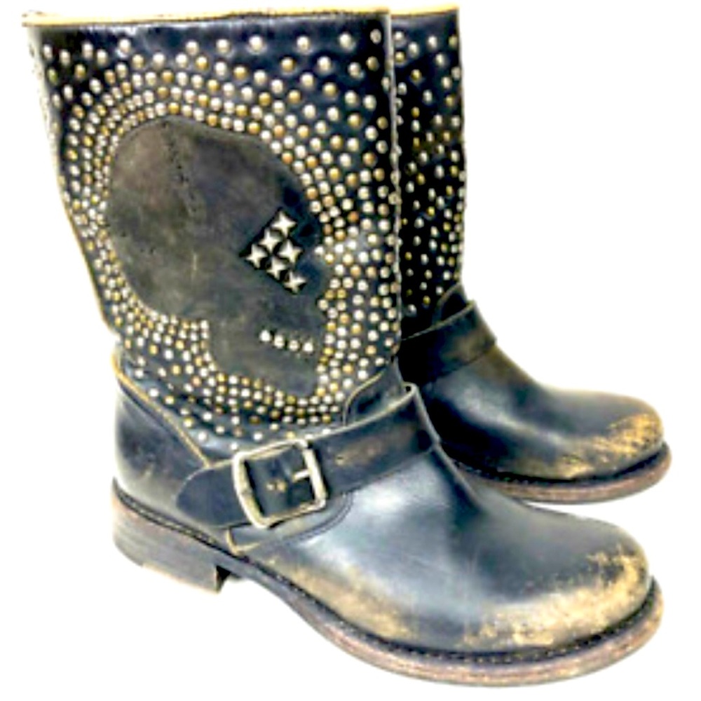 SEARCHING FOR: Frye Skull Boots 8/8.5/9